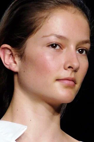 Look 16
